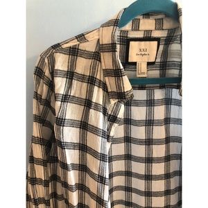 NWOT Forever 21 Black & White Plaid Button-Down